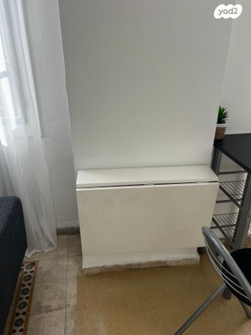 דירה, קיבוץ גלויות 25, העיר התחתית, ואדי סאליב, חיפה