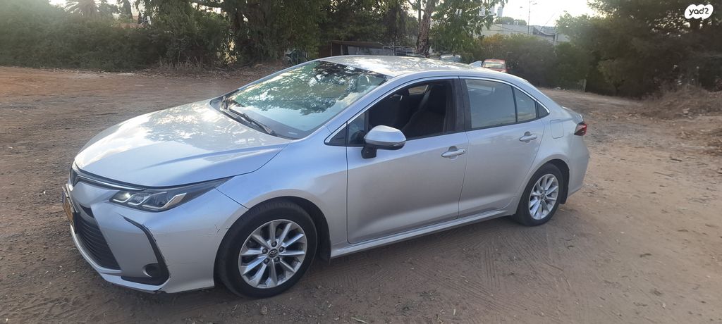 מודעת רכב טויוטה קורולה