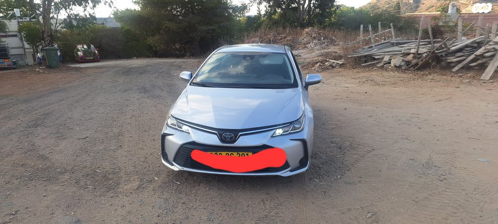 טויוטה קורולה