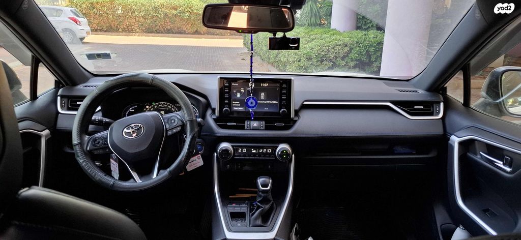 טויוטה RAV4