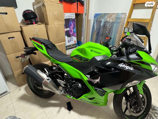 מודעת רכב קאוואסאקי נינג'ה 400