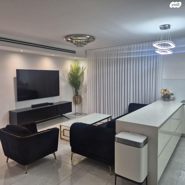 אריק איינשטיין 24