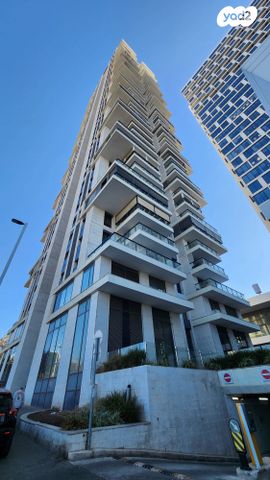 דירה, הרב ניסנבאום 37, אזור תעשיה, בת ים