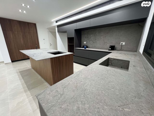 דירת גן, צורית 12, נוף האגם, מעלות תרשיחא