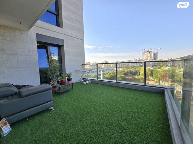 דירה, הרב ניסנבאום 37, אזור תעשיה, בת ים