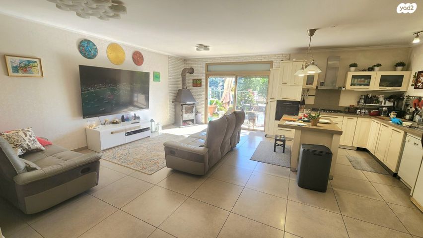 דו משפחתי, אודם 54, סביונים, מעלות תרשיחא