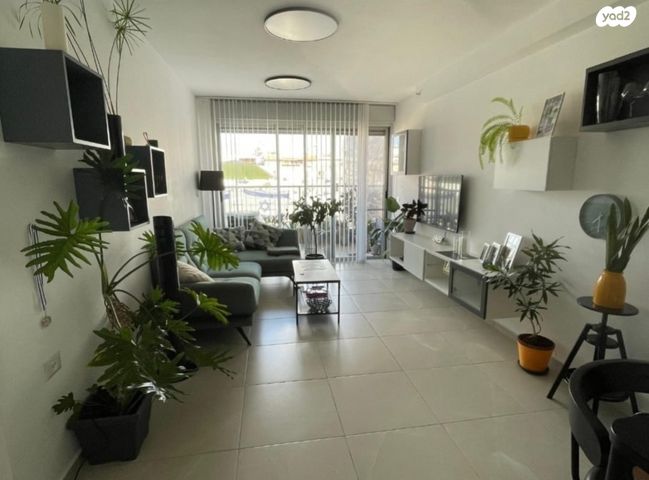 דירה, יהודה לייב פינסקר 43, רמב"ם, ראשון לציון