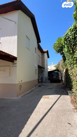 סמטת הדגן 10