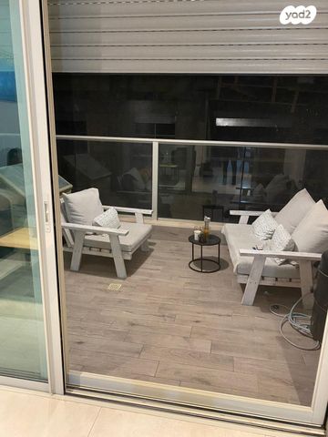 דירה, ז'בוטינסקי 12, מרכז דרום, רעננה