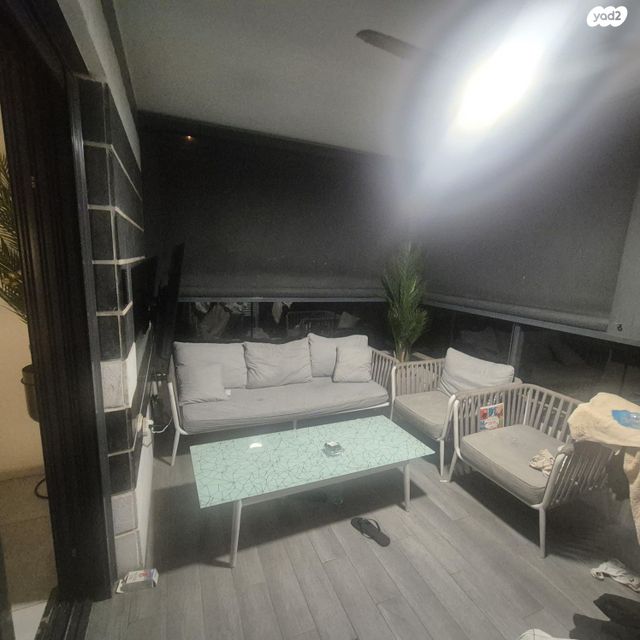 דירה, אריק איינשטיין 24, הרקפות, ראשון לציון