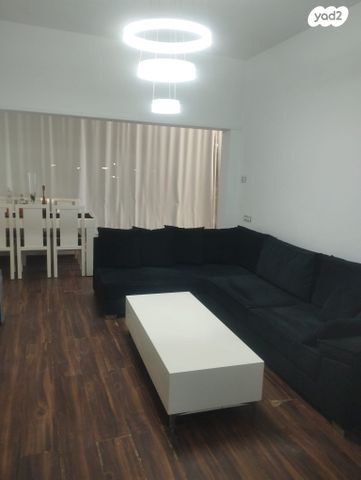 דירה, רוטשילד 28, רוטשילד עצמאות, בת ים