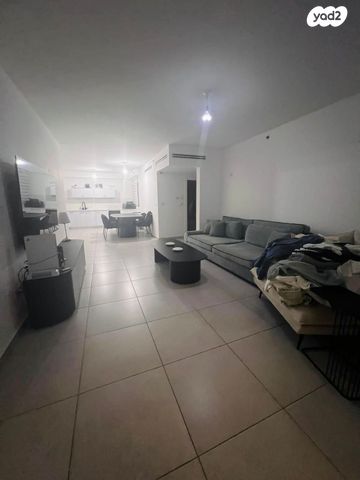 דירה, משה לוי, נאות שמיר, רמלה