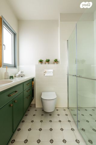 דירה, המלך אמציהו, חיפה