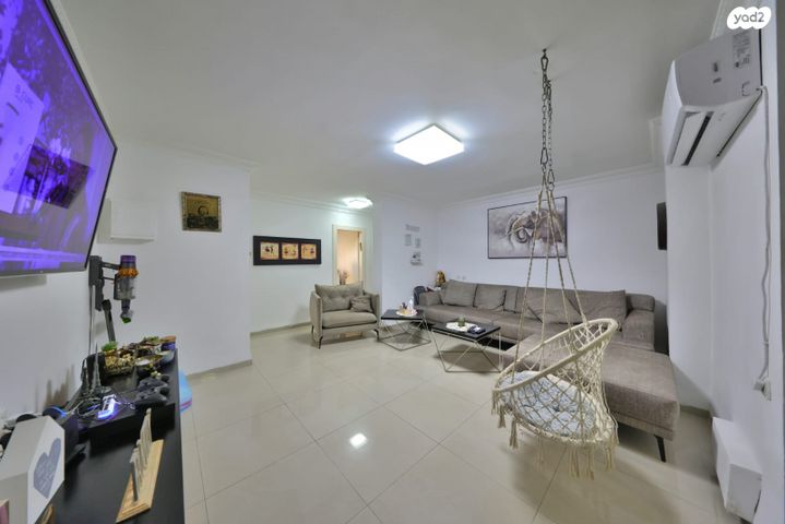 דירת גן, ז'בוטינסקי, מוצקין הותיקה, קרית מוצקין