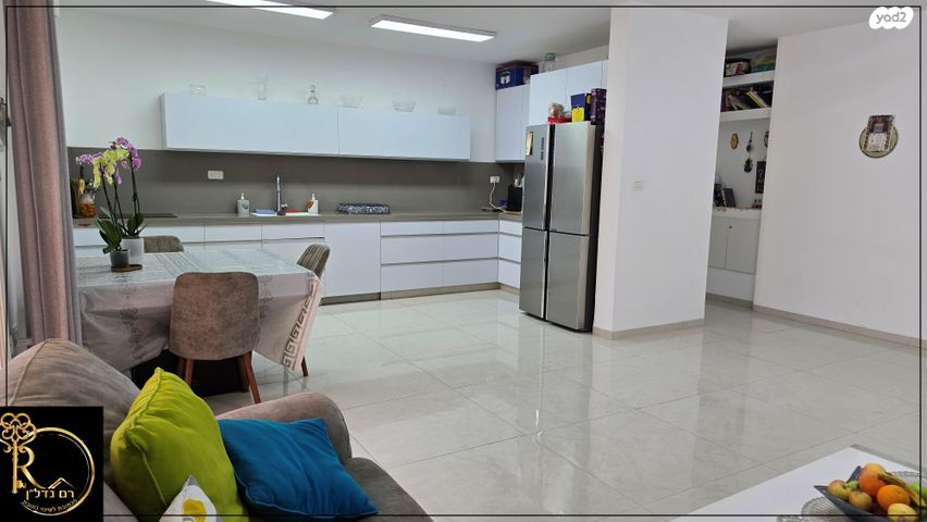 דירה, החלמיש, נופי סלע, מעלה אדומים