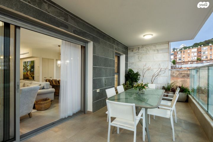 דירה, המלך אמציהו, חיפה