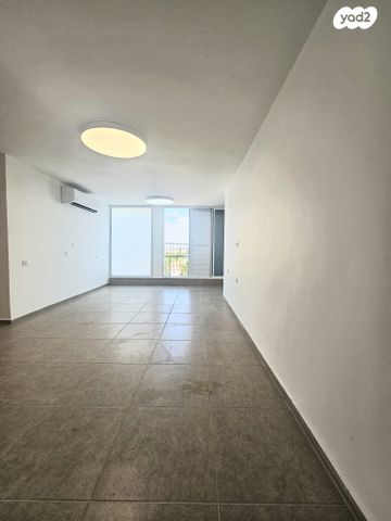 דירה, הגדוד העברי 1, השופטים צפון, רמלה