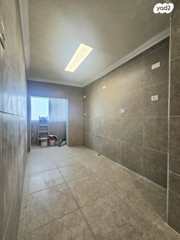 דירה, הגדוד העברי 1, השופטים צפון, רמלה