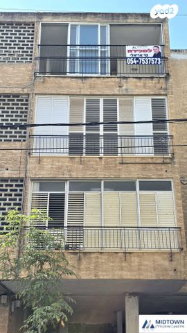 דירה, בן גוריון 34, פועלים ד, כפר סבא