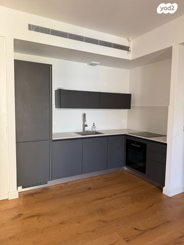 דירה, אחד העם 25, לב תל אביב, לב העיר צפון, תל אביב יפו