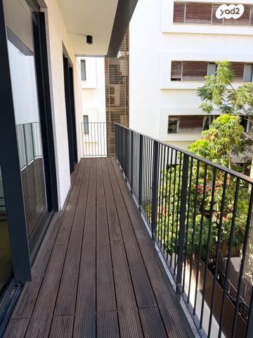 דירה, אחד העם 25, לב תל אביב, לב העיר צפון, תל אביב יפו