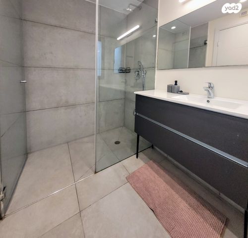 דירת גן, הרצליה