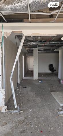 אולמות, מנחם יקואל 7, אזור תעשיה, בת ים