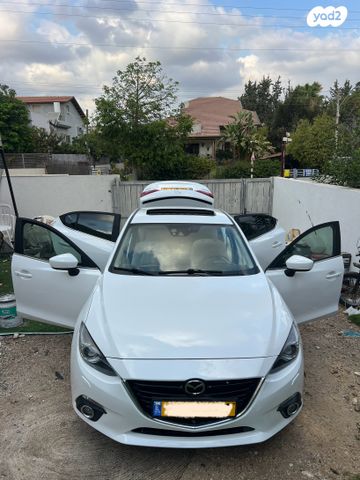 מאזדה 3