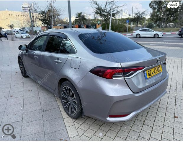 טויוטה קורולה