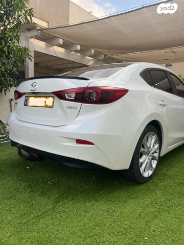 מודעת רכב מאזדה 3