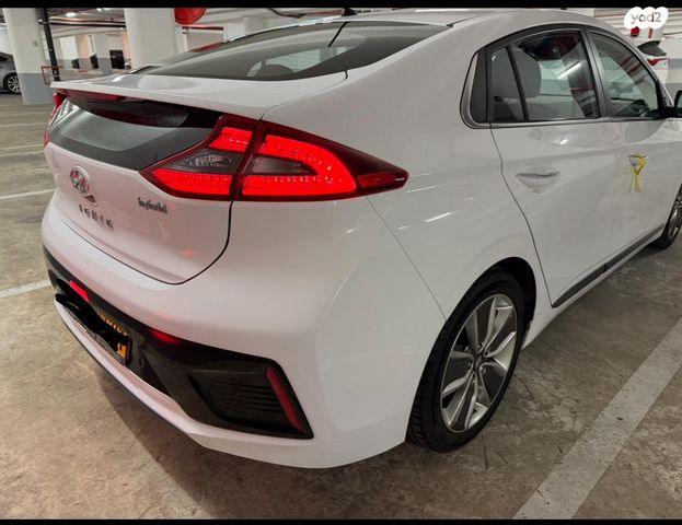 יונדאי איוניק