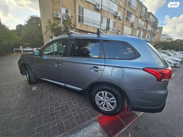 מיצובישי אאוטלנדר