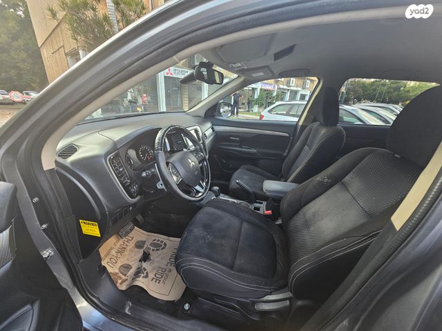 מיצובישי אאוטלנדר