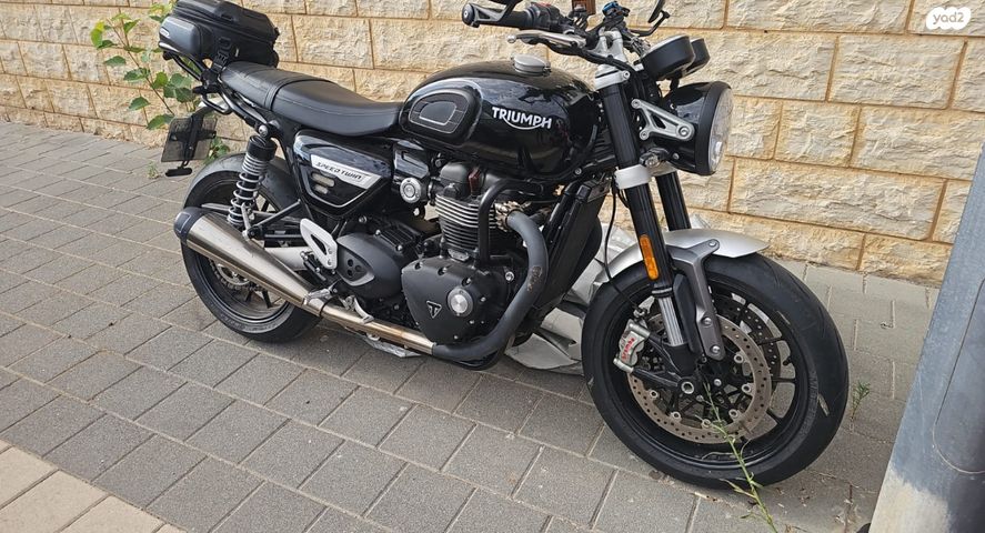 מודעת רכב טריומף Speed Twin