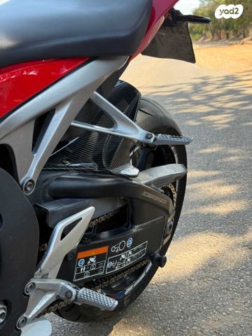 מודעת רכב הונדה CBR1000RR