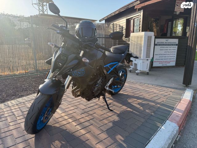 סוזוקי GSX-8S
