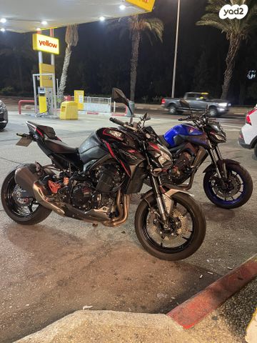 קאוואסאקי Z900