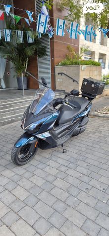 מודעת רכב קימקו דאון-טאון 350