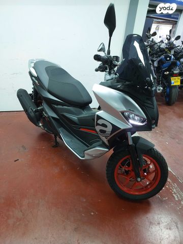 מודעת רכב אפריליה SR GT 125