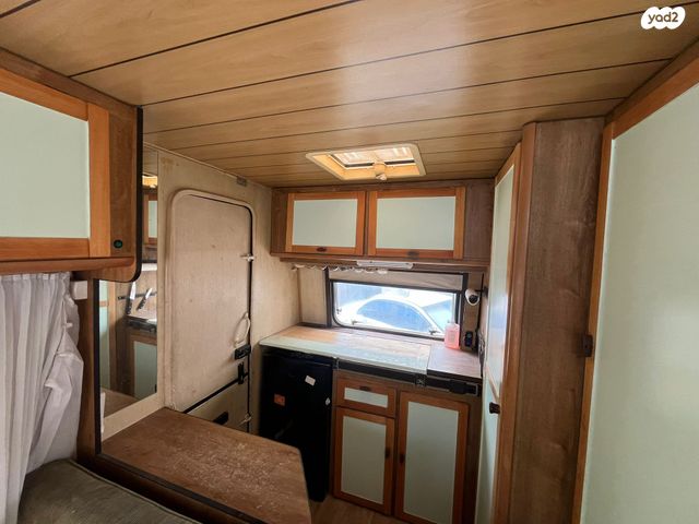 ממונע אוטוקראוון