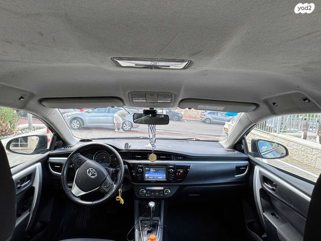 טויוטה קורולה