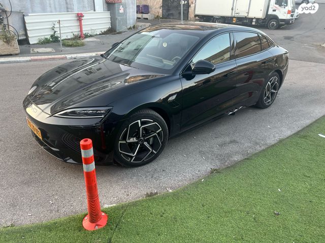 בי.ווי.די סיל