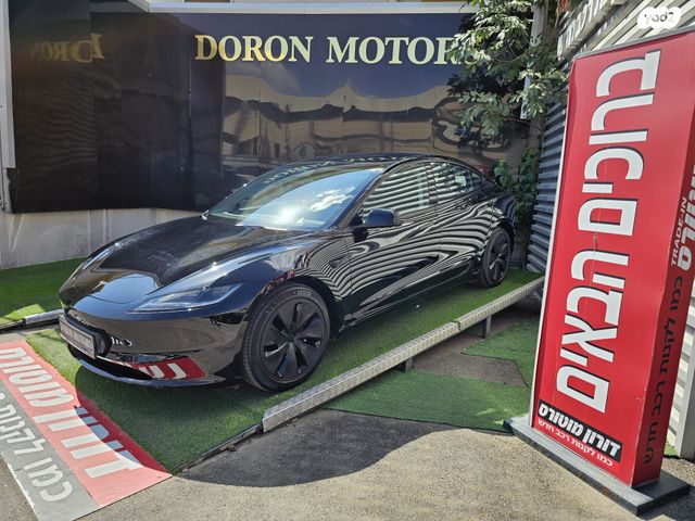 מודעת רכב טסלה מודל 3