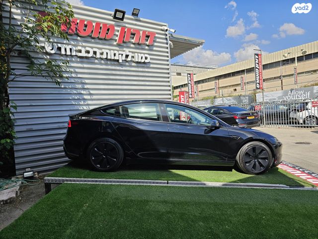טסלה מודל 3
