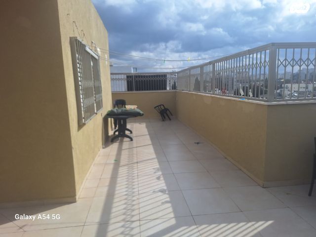 דופלקס, מנשה קפרא 59, שעריים, רחובות