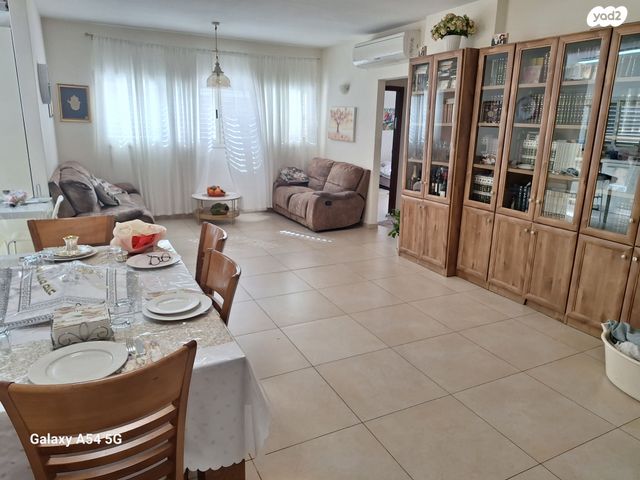 דופלקס, מנשה קפרא 59, שעריים, רחובות