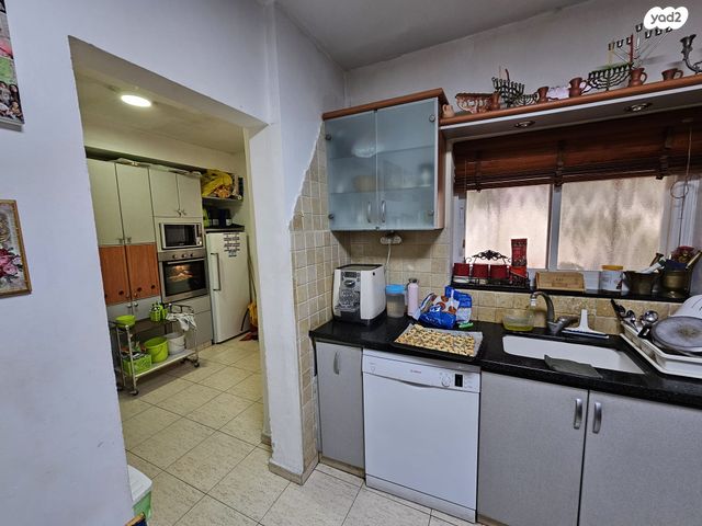 דירת גן, האלונים 36, רמת יקנעם, יקנעם עילית