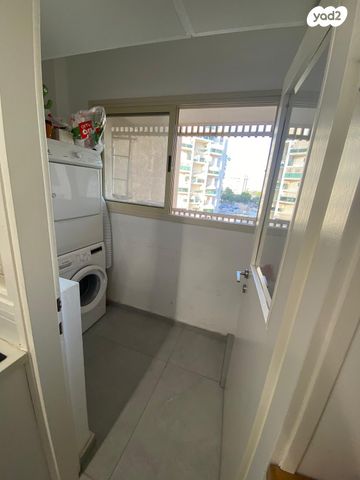 דירה, העצמאות 18, רמב"ם, ראש העין