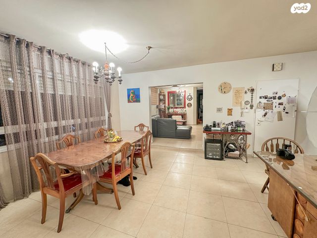 גג/ פנטהאוז, רחבת הזמיר 2, אלעד, אלעד