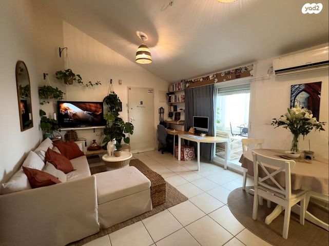 דירה, גרטרוד קראוס 12, גבעת משואה, ירושלים